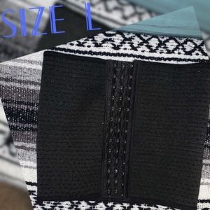 NWOT Black waist trainer Sz L